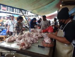 Menyambut Bulan Suci Ramadhan, Pasar Ciputat Dipadati  Pengunjung