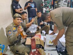 Selama Bulan Suci Ramadhan Pol PP Tangsel Amankan Ribuan Botol Minuman
