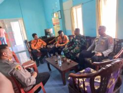 Kapolsek Cikijing Gelar Kegiatan Jumat Curhat Bersama Perangkat Desa Sindangpanji