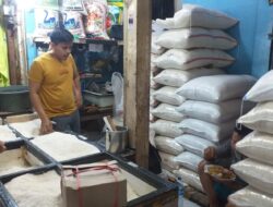 Stok Beras Di Pasar Cakung Masih Memadai dan Harga Sembako Normal, Pedagang Harap Penjualan Meningkat