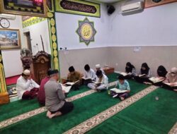 Isi Kegiatan Positif di Bulan Ramadhan, Polsek Koja Gelar Sholat Tarawih Keliling