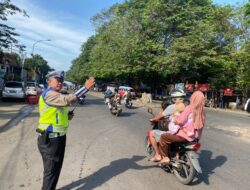 Kasat lantas Polres Tangerang Selatan Pantau Situasi Arus Mudik di Pos Pelayanan Bitung