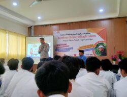 Seminar Bina Pribadi Islam di SMA Alfityan Oleh Kanit Binmas Polsek Kelapa Dua