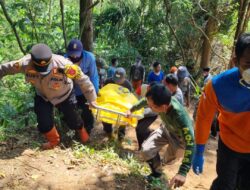Polisi Dan Tim Gabungan Serta Keluarga Korban Temukan Korban Longsor Di Majalengka Solidaritas Di Tengah Tragedi