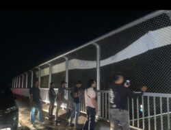 Unit Resmob Polres Majalengka Waspada Di Flyover Tol Cipali Selama Ops Ketupat Lodaya Tahun 2024