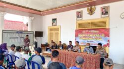 Polresta Cirebon Gelar Jumat Curhat Bersama Warga Desa Kedungdalem Gegesik