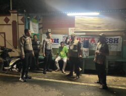 Sambang Dialogis di Pos Kamling Gudang Lengkong Timur Guna Ciptakan Situasi Kamtibmas yang Kondusif
