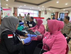 Peringati HKGB Ke-72, Bhayangkari Cabang Tangsel Gelar Donor darah ”Bhayangkari Peduli