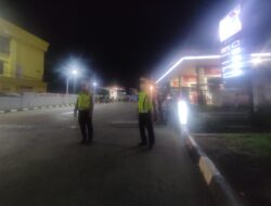 Pastikan Kelancaran Lalin Malam Hari, Polsek CipTim Lakukan Pengaturan di Jalan Juanda