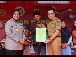 Polresta Cirebon Gelar Baksos Dan Bansos Serta Gebyar Penanggulangan Stunting Dalam Rangka Hari Bhayangkara Ke – 78 Tahun