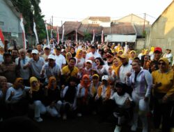 Ratusan Warga Kedaung Ikut Senam Bersama Walikota Tangsel