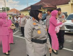 Kapolresta Cirebon Pimpin Upacara Sertijab Waka Polresta Cirebon