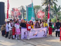 Bhabinkamtibmas Kelurahan Setu Berpartisipasi dalam Pawai Kirab Kebudayaan HUT RI ke-79