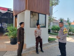 Bhabinkamtibmas Kelurahan Cipayung Laksanakan Sambang ke Perumahan Aksara Homs