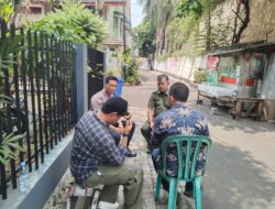 Bhabinkamtibmas Kel. Pondok Jagung Lakukan Sambang Bersama Babinsa: Bincang Kamtibmas di Perumahan Pondok Jagung