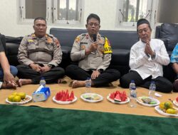 Peduli Sesama, Polsek Kelapa Dua Beri Santunan kepada Anak Yatim Piatu dari Pondok Pesantren Maktabul Aitam