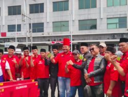 Tak Tanggung- Tanggung Ratusan Masa Ormas MADAS, Merahkan PN Dan Polres Kota Tangerang Tuntut Keadilan Atas Penahanan Anggota Pengurus Madas