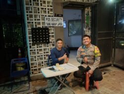 Bhabinkamtibmas Polsek Serpong Sampaikan Pesan Kamtibmas di Cluster Pesona Remboelan