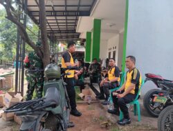 Polri dan TNI Bersinergi dalam Karya Bakti Penanggulangan Banjir di Kp. Ciledug, Pondok Aren