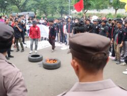 Kedepankan Pengamanan Secara Persuasif dan Humanis, Aksi Unras Mahasiswa di Polres Tangsel Berjalan Kondusif