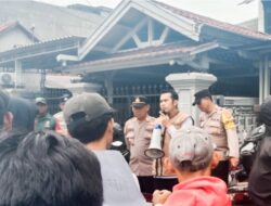Kantor Bawaslu Digeruduk, Massa Desak Usut Tuntas Kadindik Kota Tangerang