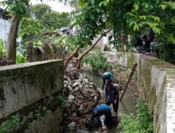 Respon Cepat Pemkot Tangerang Melalui Dinas PUPR, Laporan Warga: Robohnya Turap Kali Cisarung.