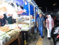 Sidak Pasar Ciputat Malam Hari, Pilar: Kita Pastikan Ini Permanen Penertibannya