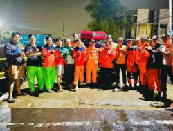 Pemkot Tangsel Kerahkan Petugas, Mesin Pompa dan Berikan Bantuan untuk Warga Terdampak Banjir