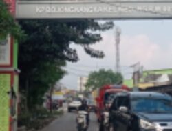 Kabid Pembangunan Harus Bertanggung Jawab, Belum Satu Tahun Gapura samping Pom Bensin Karawaci Legok Rusak