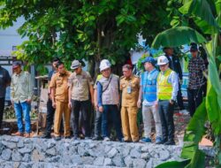 Pemkot Tangsel Bangun Turap dan Beronjong di Kali Angke Serpong Utara untuk Atasi Banjir