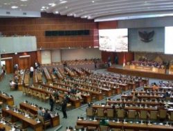 Habib Umar Ingatkan Pemerintahan Prabowo: Waspadai Gerakan “Black September” dan Setop Tunjangan DPR !