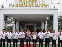 11 Personel Polsek Ciputat Timur Raih Penghargaan Kapolres Tangsel, Tutup Tahun 2025 dengan Prestasi Gemilang
