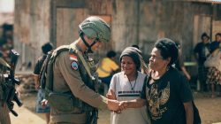 Satgas Damai Cartenz Hadir di Tengah Masyarakat, Pastikan Ibadah Berjalan Aman di Distrik Kiwirok