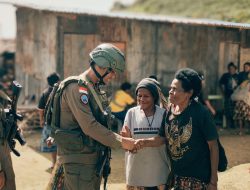 Satgas Damai Cartenz Hadir di Tengah Masyarakat, Pastikan Ibadah Berjalan Aman di Distrik Kiwirok