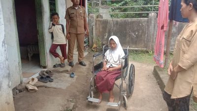 ‎Semangat Pantang Menyerah Ririn, Siswi Disabilitas di Serang yang Tekun Mengejar Cita-cita