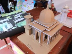 Pameran Instalasi Seni Spesial Hari Kartini di SMPN 30 Kota Tangerang