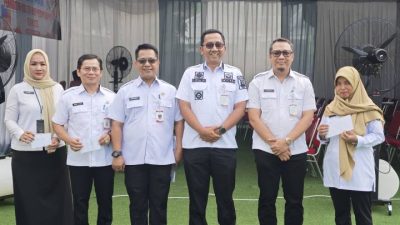 Dorong Peningkatan Kinerja dan Kualitas Pelayanan Publik, Kecamatan Jatiuwung Berikan Apresiasi Kinerja bagi Kelurahan dan Sekretariat