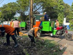 Menindaklanjuti Laporan dan Aspirasi Warga, DLH Kota Tangerang Tertibkan TPS Ilegal di Dua Lokasi