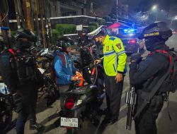 ANTISIPASI KEJAHATAN JALANAN POLSEK CILEDUG BIRUKAN PATROLI JAGA JAKARTA DALAM RAZIA STASIONER KEWILAYAHAN