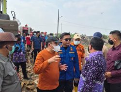 BPBD Kota Tangerang Kirim Personel hingga Armada Bantu Pemadaman TPA Jatiwaringin